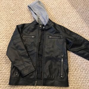 Boys Black Rivet Hooded Black Jacket Sz M